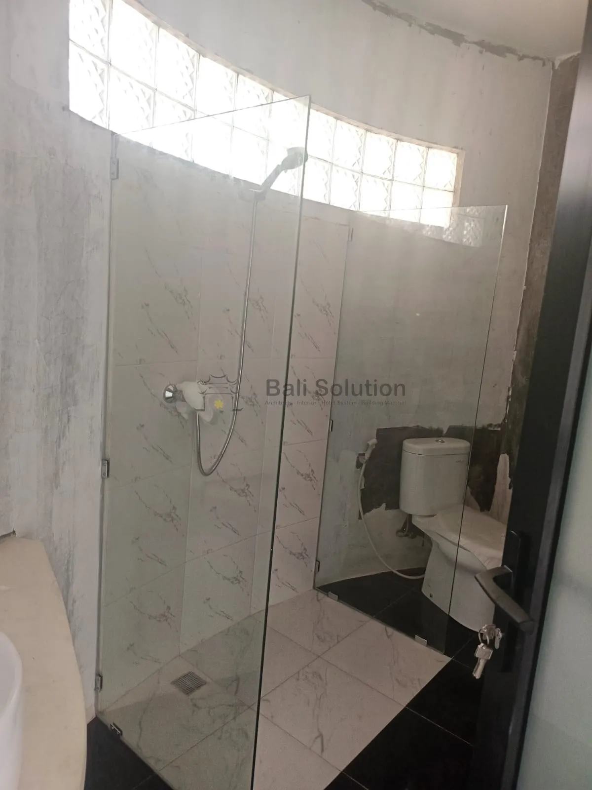 Sekat Shower